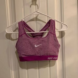 Nike pro sports bra